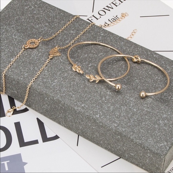 4 pc Bracelet Set - Picture 4 of 5